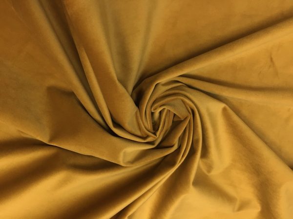 DRAPERIE  DIN CATIFEA