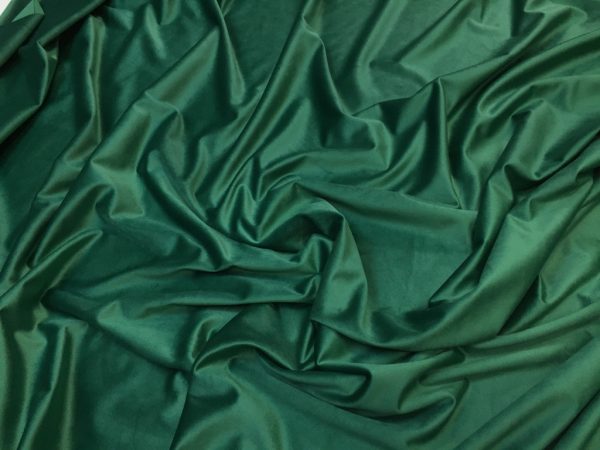 DRAPERIE  DIN CATIFEA