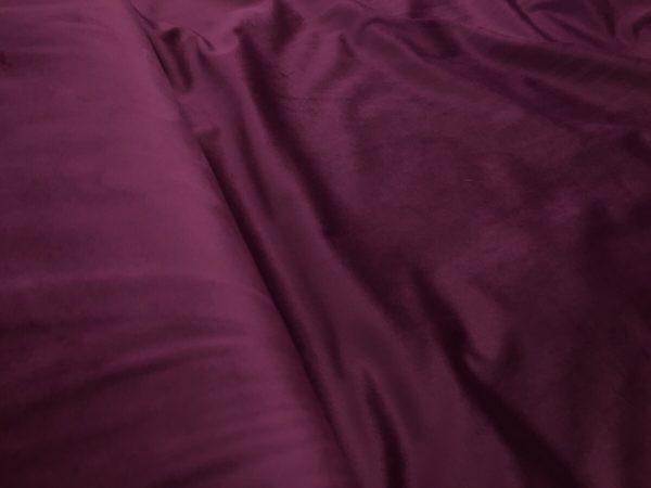 DRAPERIE  DIN CATIFEA