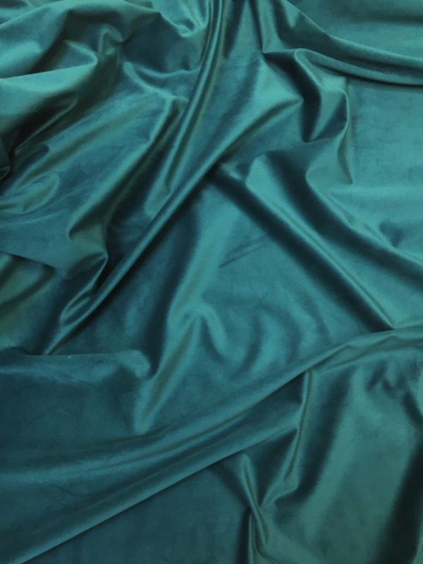 DRAPERIE  DIN CATIFEA - imagine 3