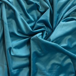 DRAPERIE  DIN CATIFEA