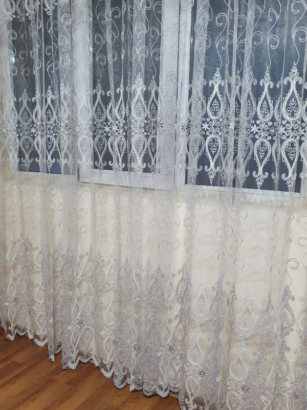 PERDEA DIN TULLE BRODAT