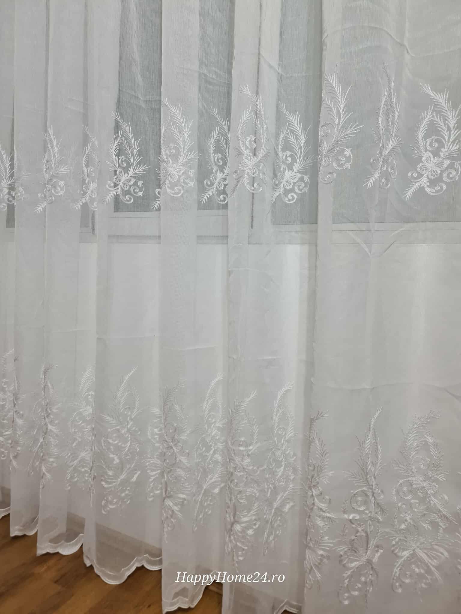 PERDEA DIN INISOR BRODAT - imagine 2