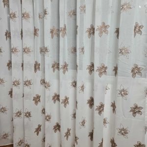 PERDEA DIN INISOR BRODAT