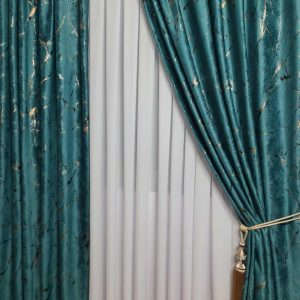 DRAPERIE  DIN CATIFEA CU INSERTII