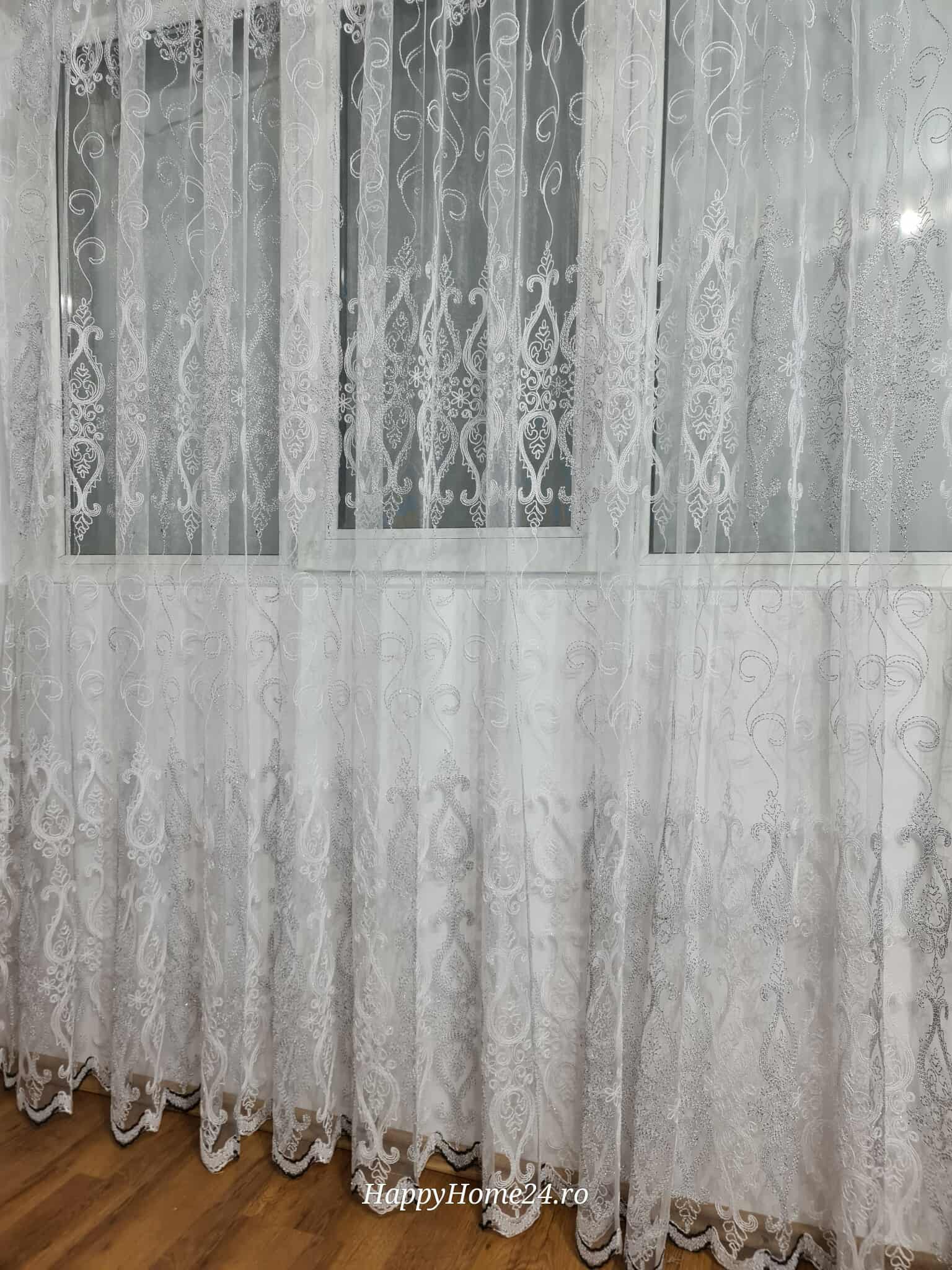 PERDEA DIN TULLE BRODAT