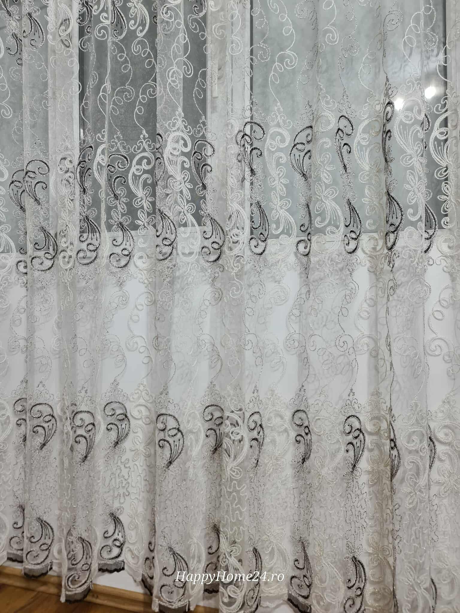 PERDEA DIN TULLE BRODAT