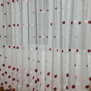 PERDEA DIN INISOR BRODAT