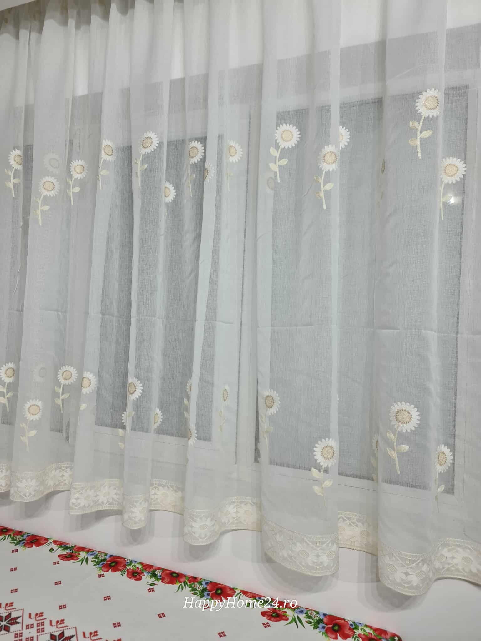 PERDEA BRODATA DE BUCATARIE