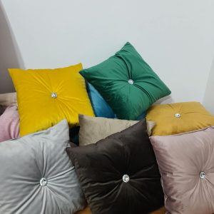 PERENE DECORATIVE CU PIATRA 40X40