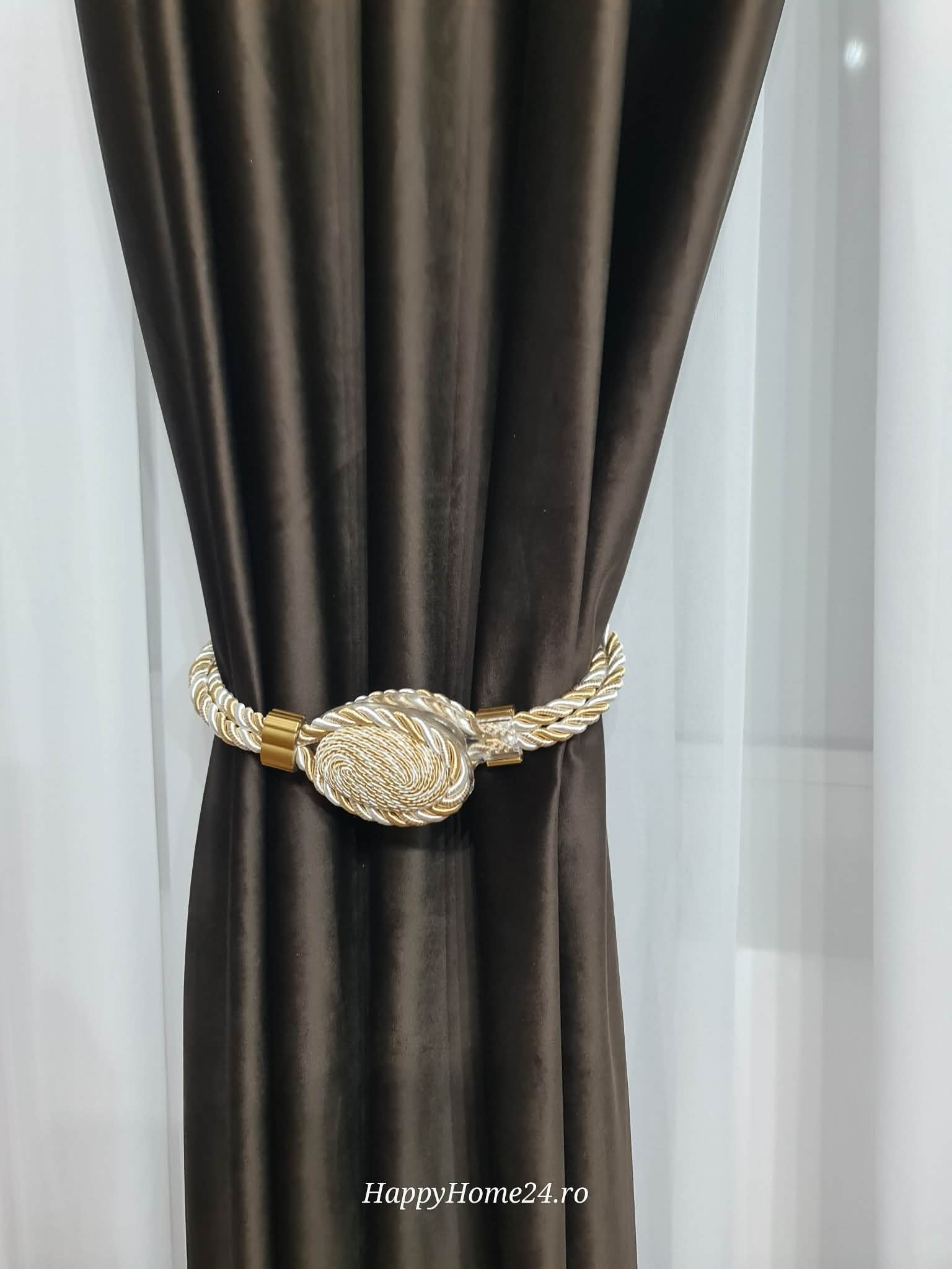 DRAPERIE DIN CATIFEA