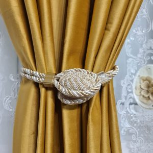 DRAPERIE  DIN CATIFEA