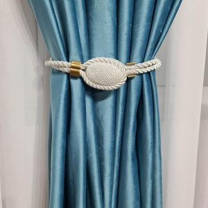 DRAPERIE  DIN CATIFEA