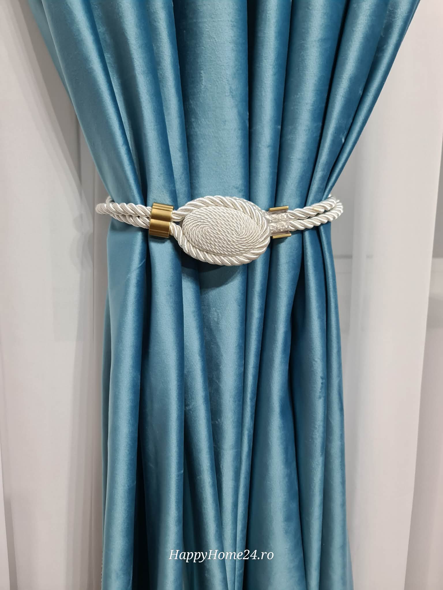 DRAPERIE DIN CATIFEA