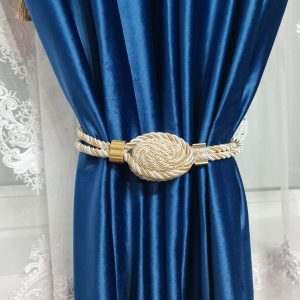 DRAPERIE  DIN CATIFEA